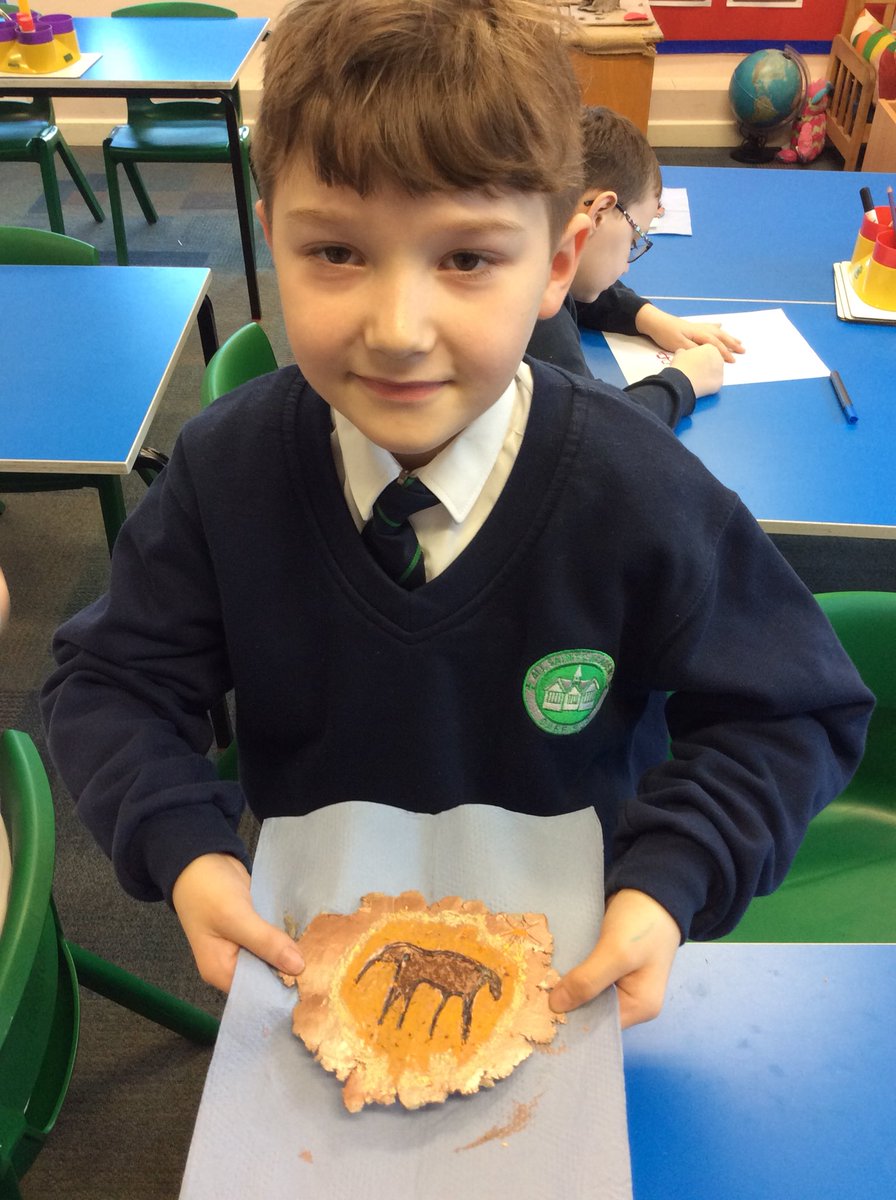 ASALeavers23's tweet photo. We have made some amazing clay artwork for our Aston Age topic. We used different art techniques to mimic what they used back then #lovinglearning #ASAart https://t.co/pW0BS6uyIp
