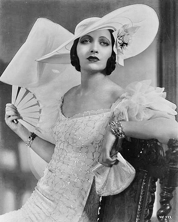 filmdialogueone's tweet photo. Our illustrated biography of #KayFrancis is now on #FilmDialogue Blog. Join us in exploring her life and works! #PreCode #PreCodeHollywood #KayFrancis #ForgottenStars #PreCodeFilms https://t.co/7Pg61gj8f4 https://t.co/p2VgMd6qa6