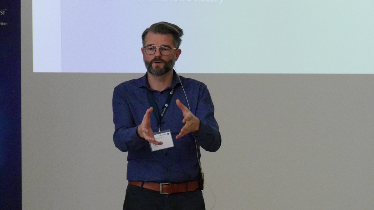How can you optimize your processes through #enzyme engineering? Marc Struhalla @cLEcta is clarifying this question at PRAXISforum 'Enzymes for Industrial Applications 2020' in Frankfurt right now.
dechema.de/en/Enzymes.html
#PfEnzymes #enzymeengineering #syntheticbiology