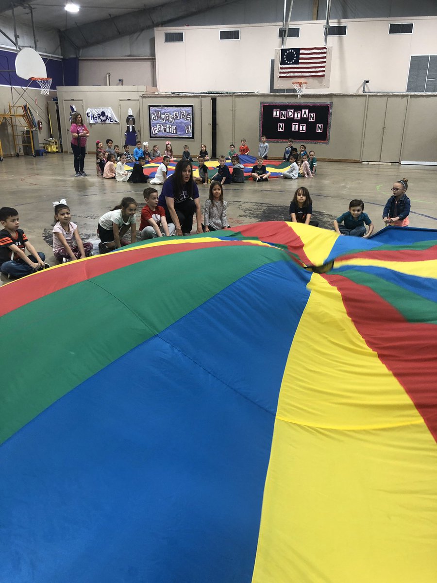 angelamabel1's tweet photo. Kinder and PE poppin’ today!!!!! #WCGrows #PNGProud #WeLeadTX https://t.co/Rkk4nH0Ze0