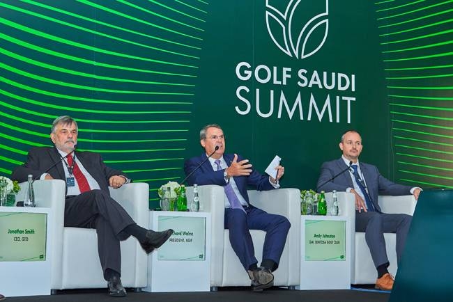 Saudi_Gazette's tweet photo. The inaugural Golf #SaudiSummit concluded with the final three sessions from leading industry figureheads on the development of golf — both internationally and within #SaudiArabia. — https://t.co/viCNPpykB7 https://t.co/KyrQHsklEI