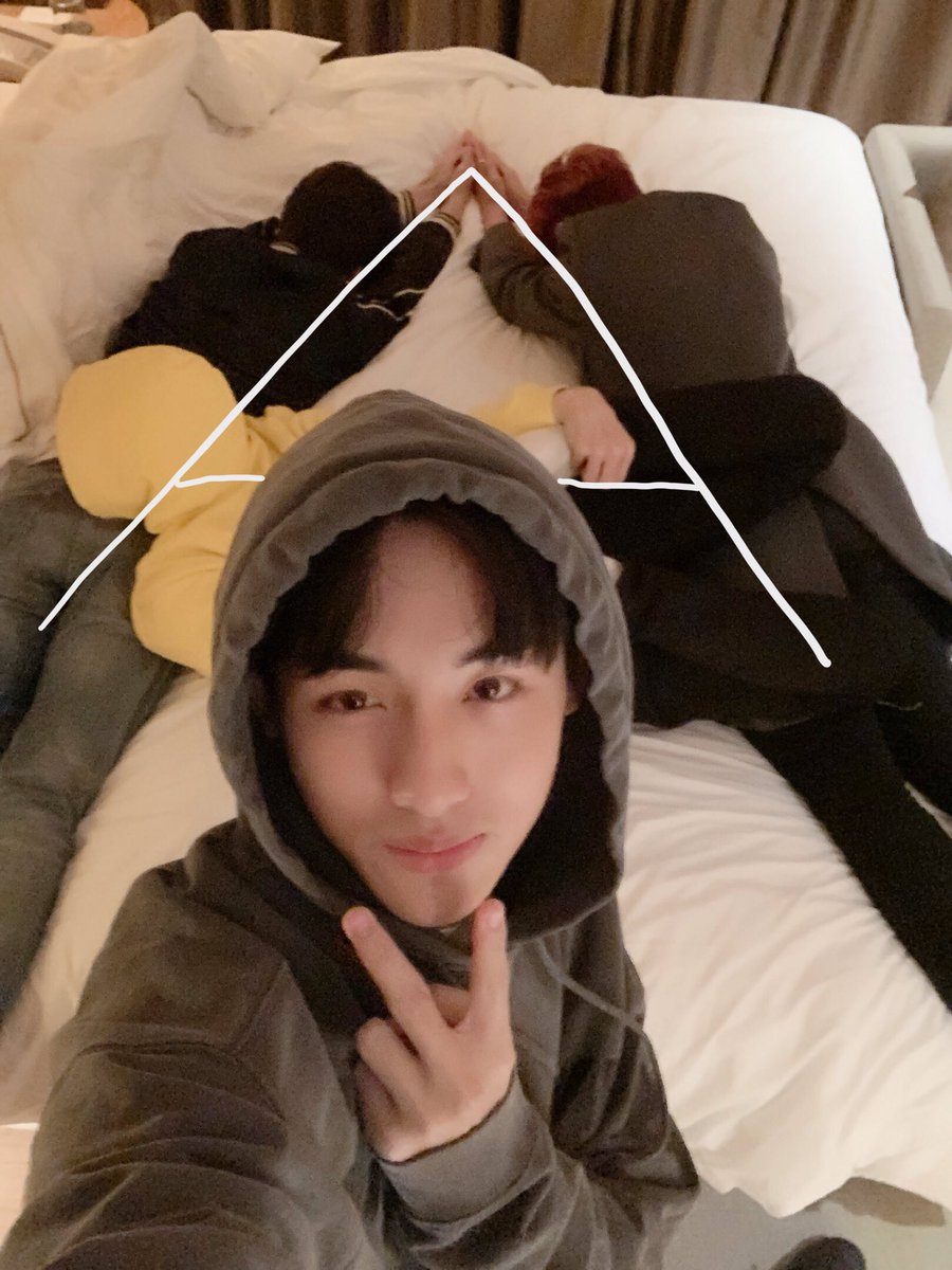 ป้าฟาง 💜 TENLEE #SO10 🐈‍⬛💥 tweet media