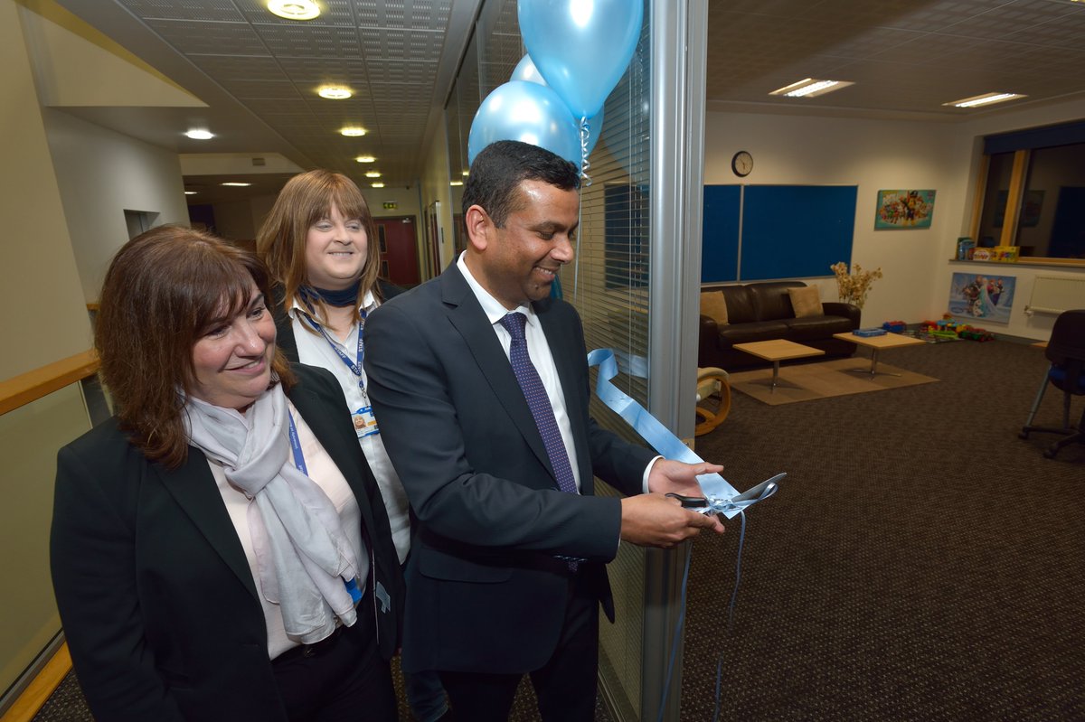 UoGMSWCentre's tweet photo. The Grand opening of @BoltonSWCentre https://t.co/fs3ii5D1QS