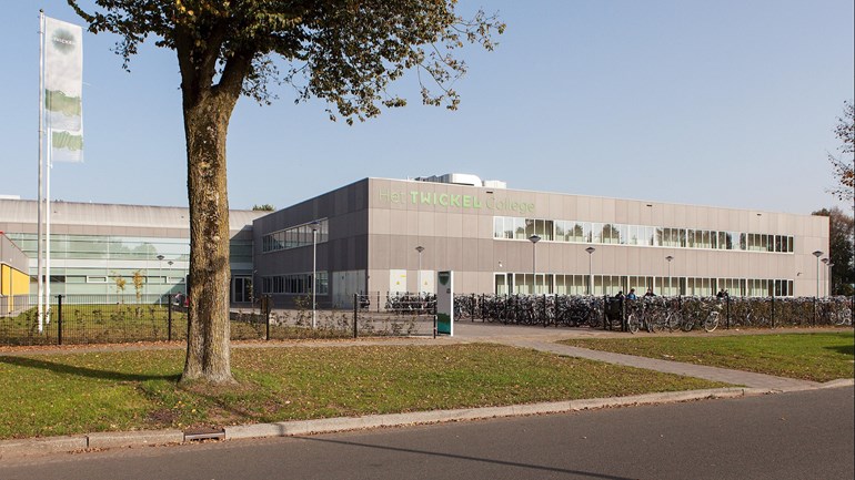 Twickel Hengelo groeit uit haar jasje! ICS begeleidt bij de nieuwbouw van de extra lokalen! bit.ly/2OGXC1x