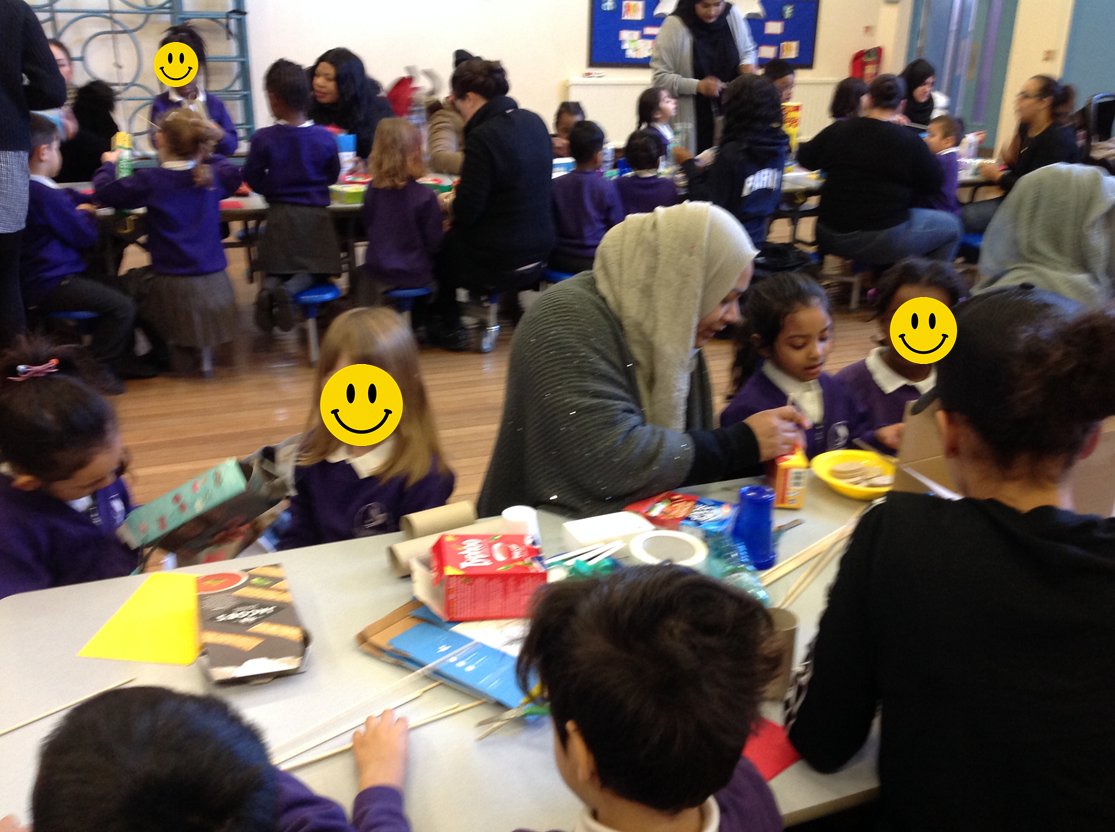 BenthalSchool's tweet photo. To celebrate the start of our topic βGo! Go! Go!β, Reception invited in our families to build transport models with us. They look fantastic! Thank you to everyone who came; the children really loved having you there.
#EYFS #Reception #Topic #Transport #Hackneyparents
#benthal https://t.co/IqbNyQTDyk