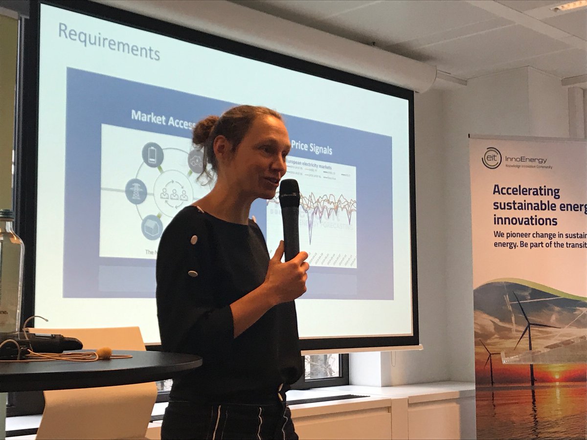 EDSO_eu's tweet photo. Data #access, #interoperability and #security as three key pillars to leverage #flexibility and create the right conditions for all actors, including system operators, #aggregators and #prosumers, says Frauke Thies of @smartEnEU
#electrons4future @InnoEnergyEU https://t.co/DmmnfqJfYV