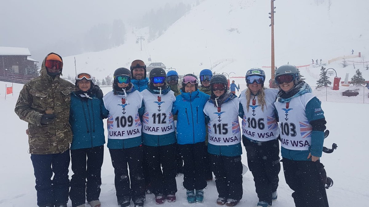 RAFSnowboard's tweet photo. @AirTanker sponsored PGS event tonight. Excited team as we have 6 men through to finals - great result for team RAF 🙌🏻🏂. Thanks to all sponsors, @AirTanker @InzpireLimited @QinetiQ @rafcharitable  @RAFSportsFed @RAFCentralFund #noordinaryjob https://t.co/fauqEL1GbY