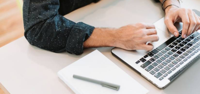 imediavan's tweet photo. The 6 biggest risks today’s Internet entrepreneurs must battle - https://t.co/foPdxaE0cz https://t.co/uFdaGhApYG #DigitalNews https://t.co/mB5t14oAYX