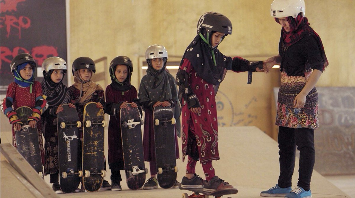 TrentonFilms's tweet photo. Learning to Skate in a Warzone (If Your a Girl) will be playing at the Mill Hill Playhouse at 6:30 on Feb 6th and 7 on Feb 7th. Taking place in Kabul, this documentary follows a group of young girls as they grow and learn many skills. https://t.co/uyAtKSl9ON https://t.co/keZtMPtZmL