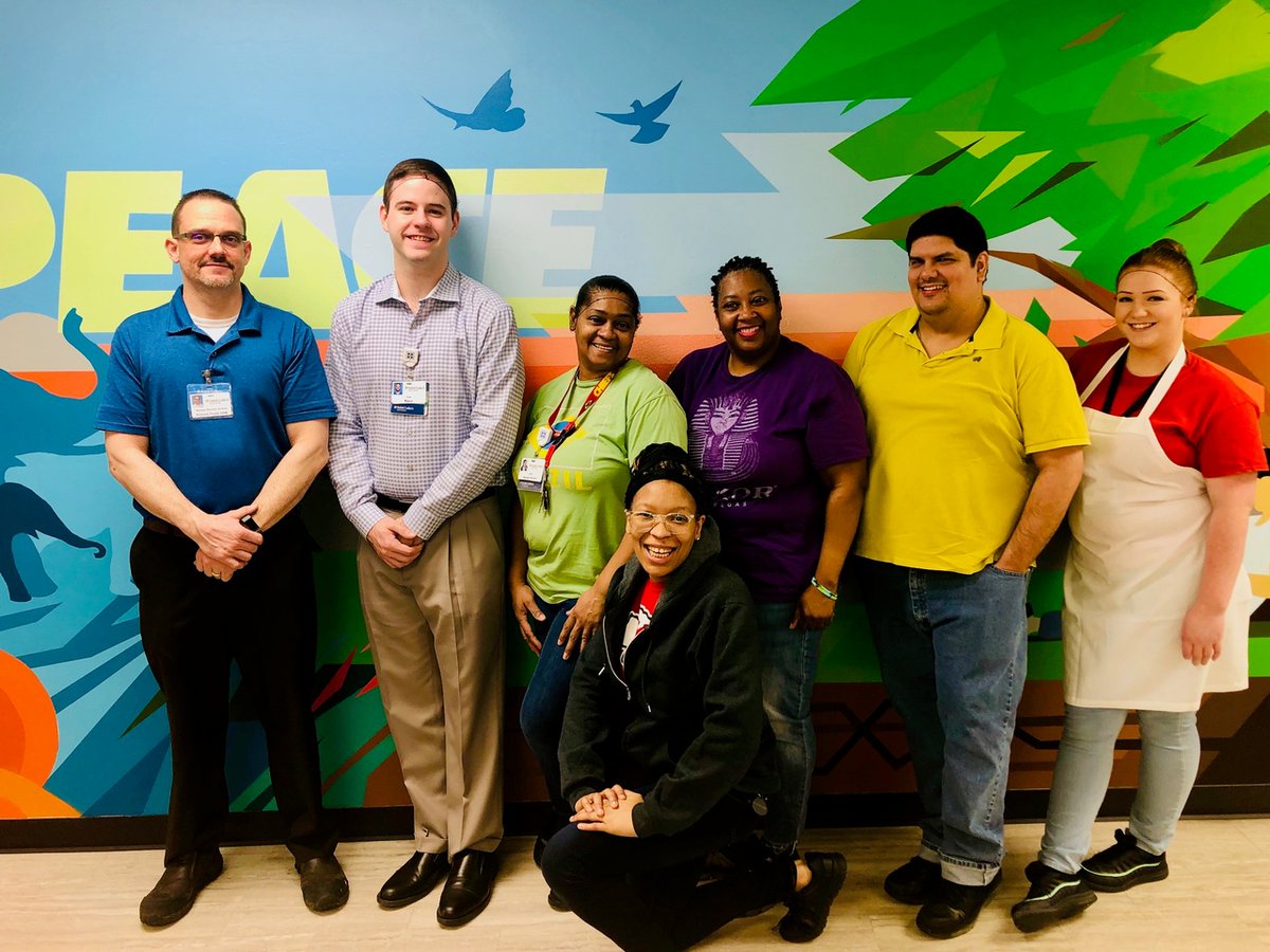 saintlukeskc's tweet photo. For the 29th annual Pride in Foodservice Week, we want to thank our food service team at Crittenton Children's Center who work tirelessly to support our staff and children with nutritional and delicious food 365 days a year! We applaud you! #PrideDedicationCelebration #PIFSW20! https://t.co/J2doqnwbL6