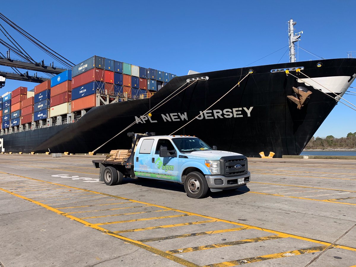 DGMUSA's tweet photo. DGM went on-site for a packing project last weekend! We can go on-site anywhere to handle ANY project! Let us know how we can help you today! 281-821-0500
#onsitepacking #packing #crating #projectpacking #export #exportcrating https://t.co/EGLTYUG0Zf