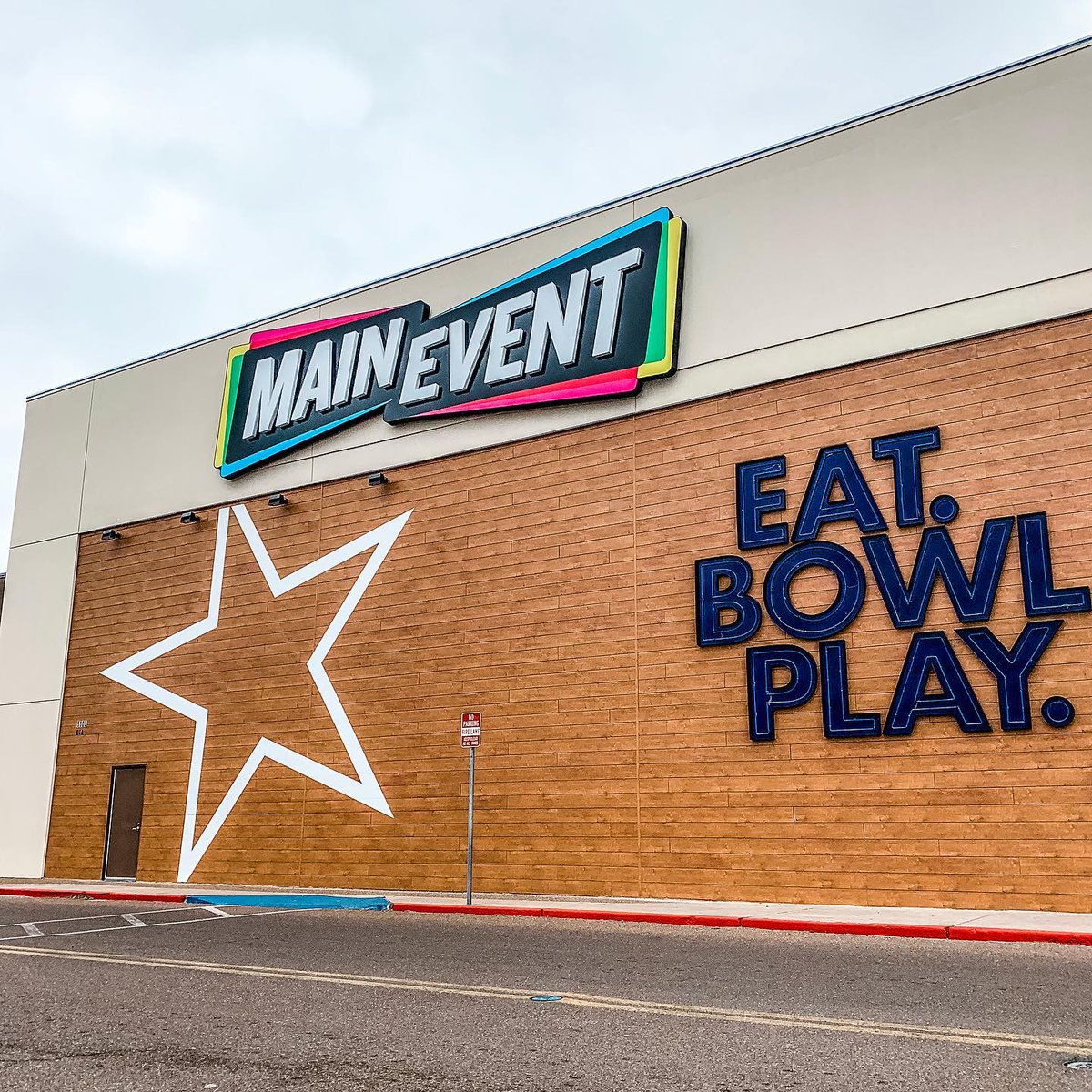 VisitLaredoTx's tweet photo. Coming Soon... mymainevent . at Mall del Norte in Laredo, Texas!
.
.
#holalaredo #delaredo #laredotx #nuevolaredo #laredoentertainment #delaredotrending #laredotexas #laredotexasphotography #mainevententertainment
(📸: @DelaredoOficial ) https://t.co/gupR43Xi5o