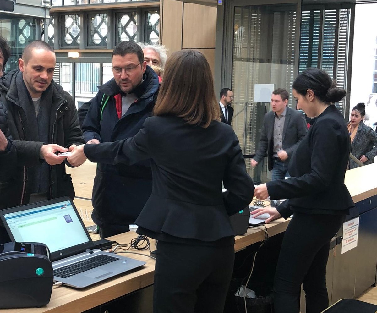 TeamResa's tweet image. Dégustation Millésime 2017 des Châteaux membres de l'Union des Grands Crus de Bordeaux @ugcbnet 
pour les professionnels du vin au @CarreauDuTemple à Paris.
Solutions Invitations/Inscriptions/eBadges/Contrôle d'Accès @TeamResa Digit for Event au coeur de l'événement ! 
#teamresa