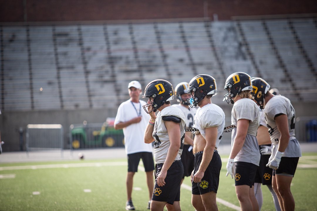 giorgioa02's tweet photo. Extremely blessed and thankful to receive an official roster spot offer to continue my education and football career at DePauw University!! @Coach__AT @CoachJayHood https://t.co/CEDwaMciAe