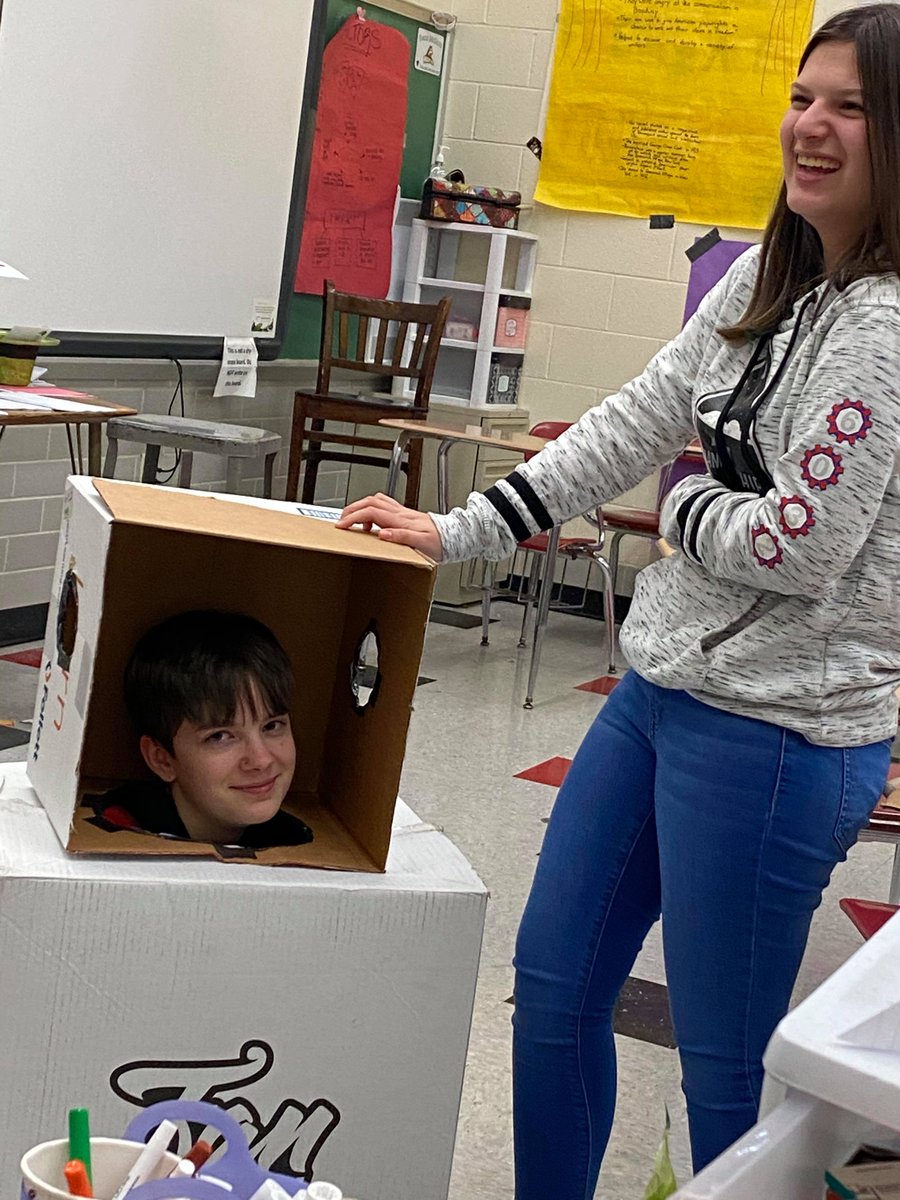 TILinDramaClass's tweet photo. Nothing to see here... @robopirates6032 https://t.co/RtDfovAM5i