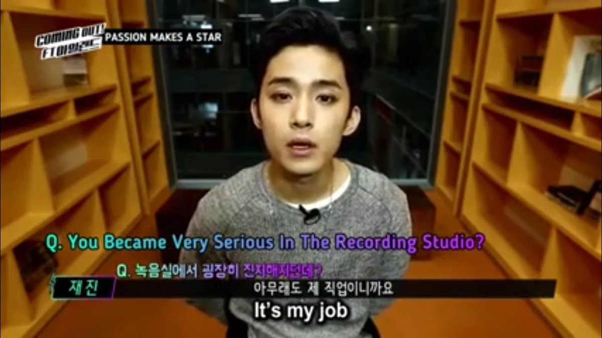 saiconorabu's tweet photo. "It's my job, it's my work, and something I should be best at

It's important to appear in front of camera and entertain people, but we have to do our best at stage"

FTISLAND Bassist
Lee Jaejin https://t.co/MspoB8kCFh