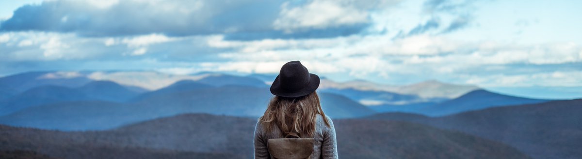 Xyla_DT's tweet photo. Loneliness isn't always physical isolation, it is a state of mind. And one that many if not all of us will experience at points throughout our lives. In a recent article, we look at some ways to help understand and manage loneliness:
https://t.co/NTnwnvDt97

#MentalHealthMatters https://t.co/QS65U9y3Tj