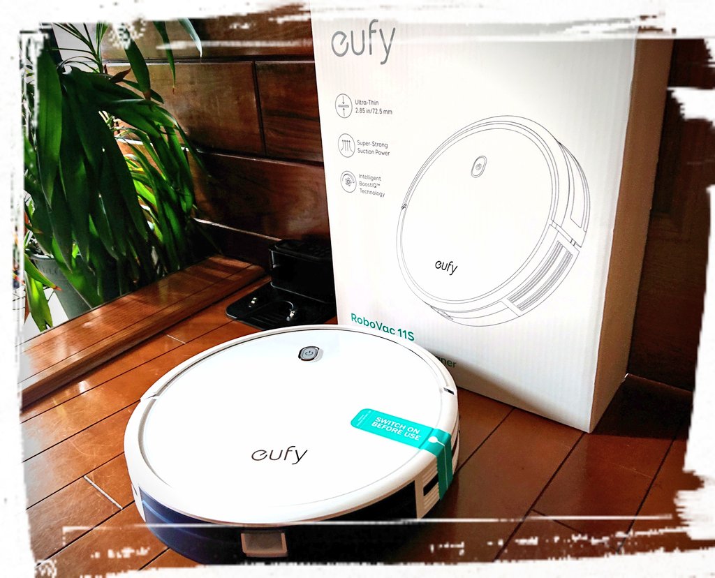d_iovoi_b's tweet photo. 【#当選報告】
Anker Japan (@Anker_JP)様
「 #YouFeelClean キャンペーン」
🎁 #Eufy RoboVac 11S
シンプルで操作もお手入れも簡単。薄型なのでベット下も綺麗にしてくれ助かります。長時間稼働し充電ステーション戻る姿が愛おしい❦
便利で機能的なロボット掃除機有難うございました.*
#Anker https://t.co/eP9lgKLV87