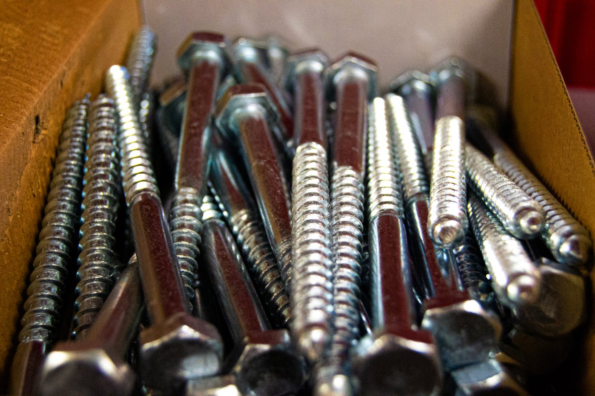 eHardwareltd's tweet photo. Browse our huge range of tools and equipment, ranging from fencing tools, insulated tools to paints, tapes and adhesives 🚪 #Construction #Carpentry #DIY 

We stock a vast range of over 5000 products available for Free Next Day Delivery On Orders Over £45 📋 https://t.co/qdvRpCcuXr