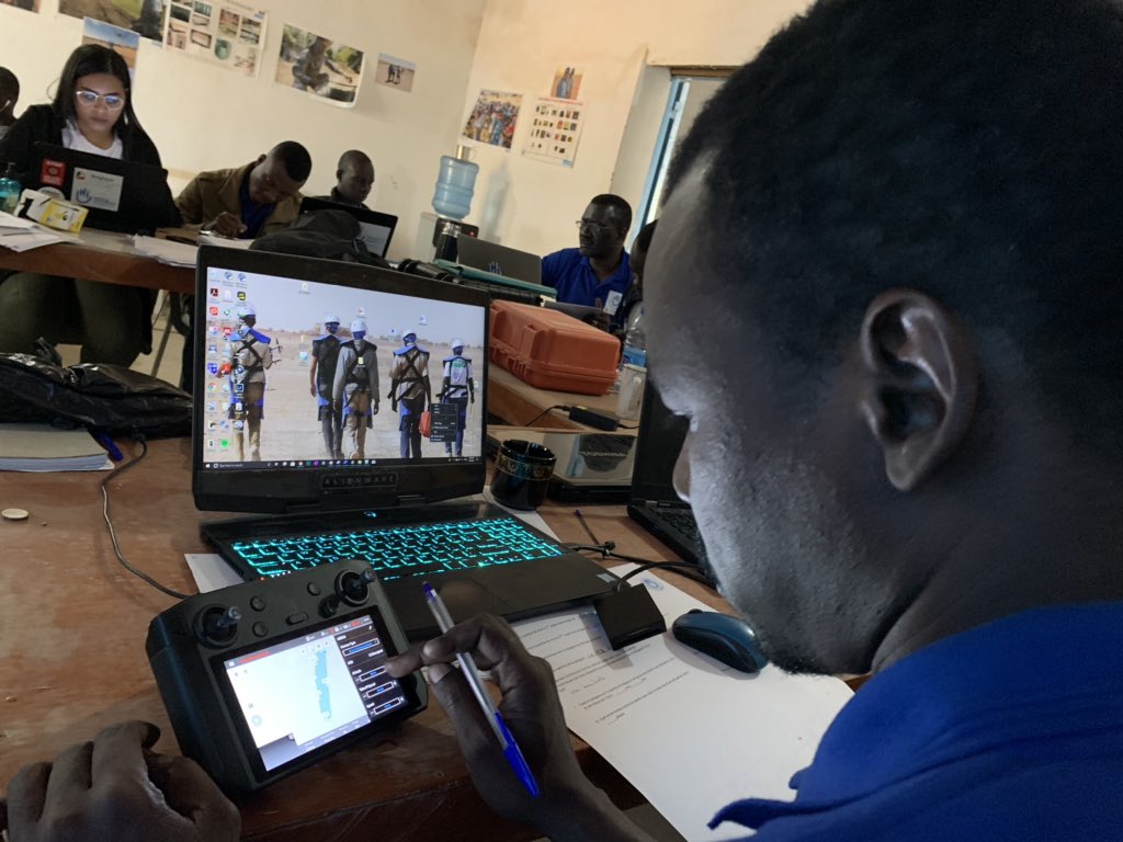 FarRobotics's tweet image. One of the exercises for our #humanitarian #mineaction #drone #pilots of the #Sahara #Desert in the Level 2 final exam was to prepare a #mapping mission over a live #minefield.  #landmine #dronesforgood #innovation #stem #Chad #techforgood @HI_Advocacy