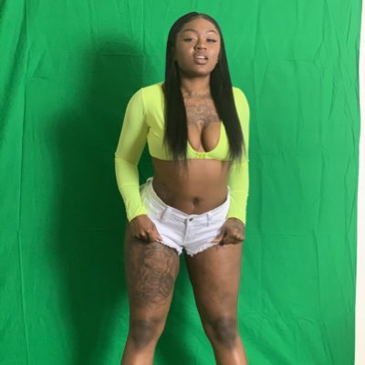 MysheateL's tweet photo. Where the dirty south babies at  #NewProfilePic https://t.co/eXXrmFddnj