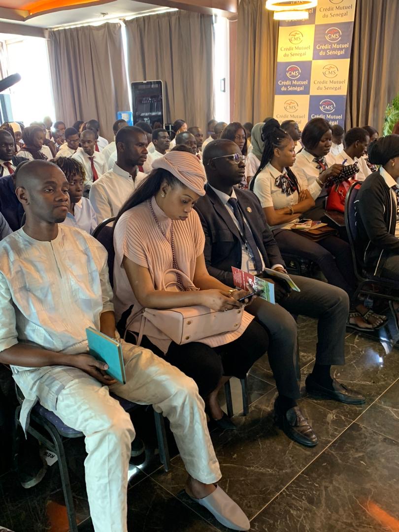 GroupeIAM's tweet photo. Session de #sensibilisation sur l'#education_financière pour les jeunes ce matin en partenariat avec l'OQSF et la @BCEAO_Officiel  dans le cadre des travaux du comité national de suivi et de mise en oeuvre de la stratégie d'#inclusion financière. 
#inclusive_finance https://t.co/fQLCOWeSRi