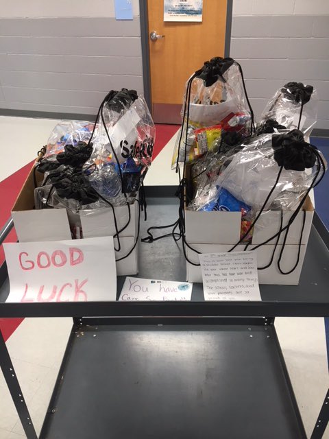 RockyForkMS's tweet photo. Love these send off bags that our student ambassadors compiled for our cheerleaders #disney #nationals #boltup ⚡️ https://t.co/QNzx6CYC7w