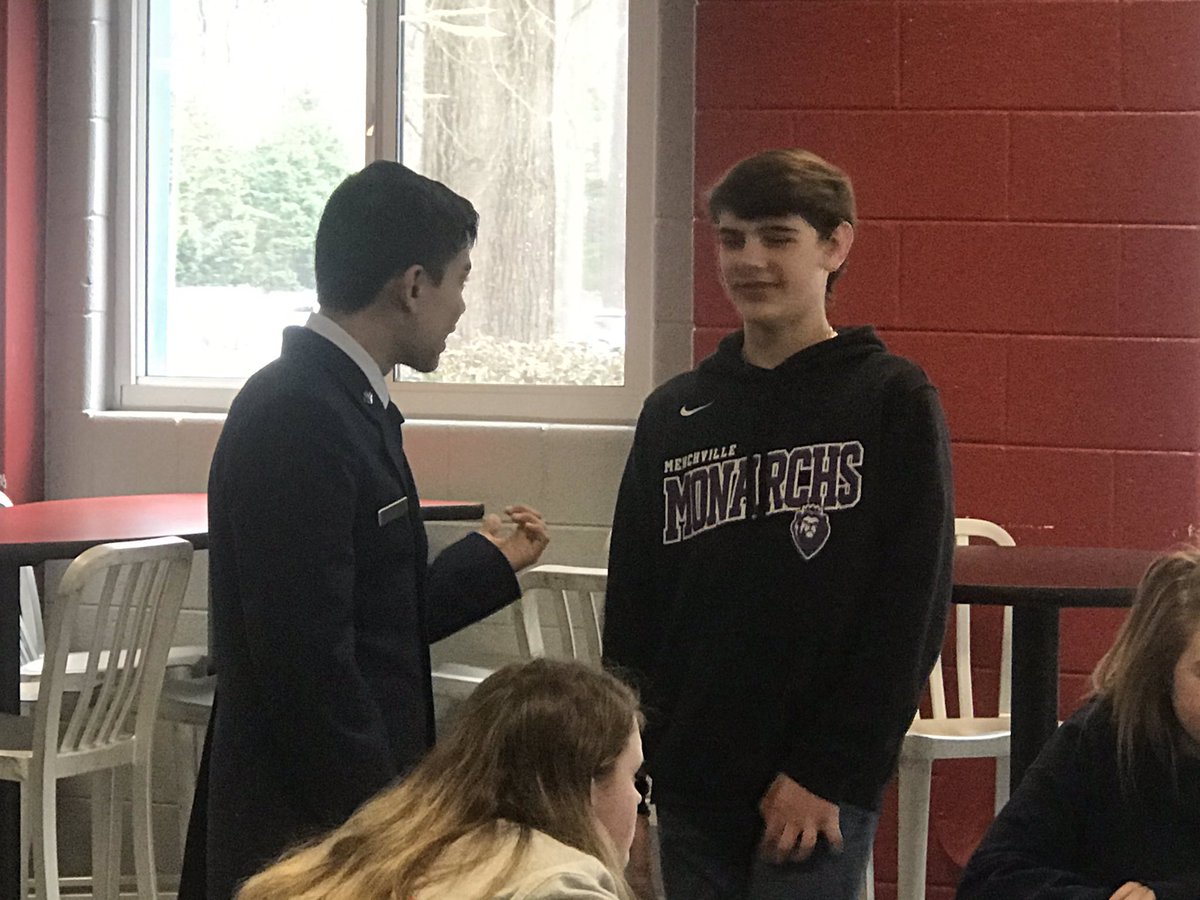 jmspitz1's tweet photo. @MenchvilleHS ROTC sharing opportunities during 8th grade lunch @gildersleevems https://t.co/5WxxjPsI7X