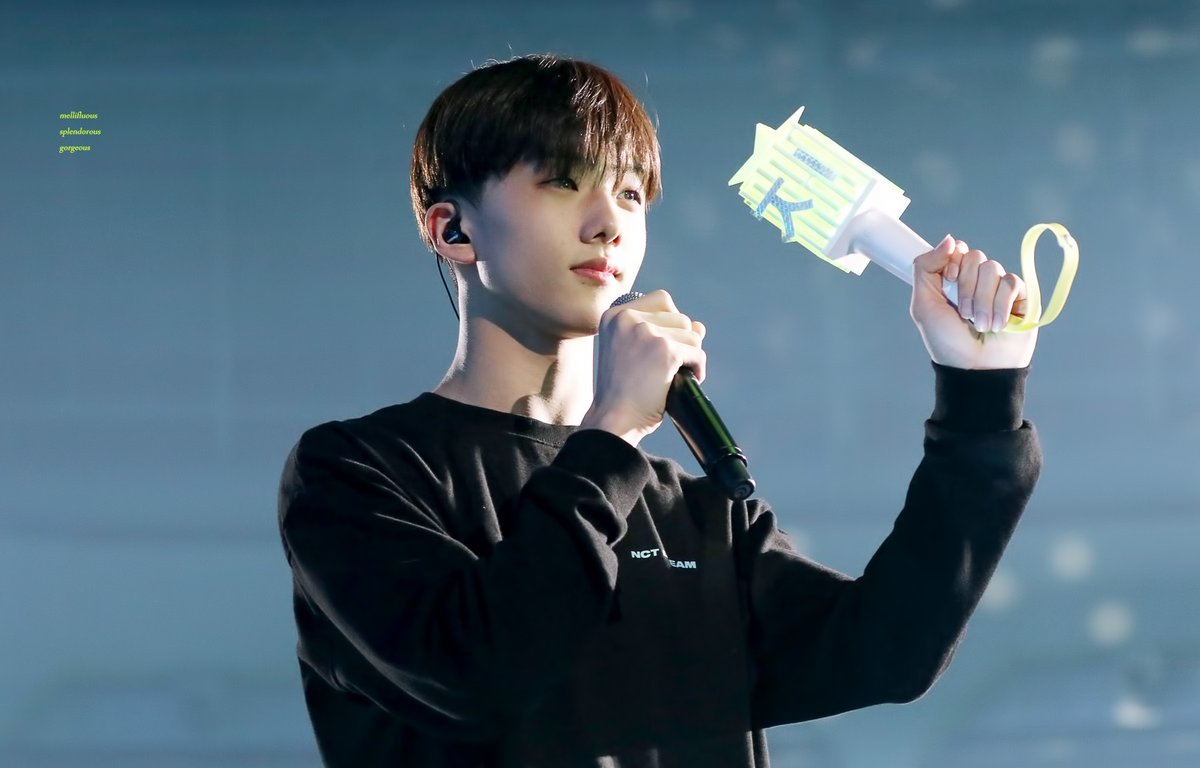 NCT_MSG's tweet photo. 열아홉 지성... 하지만 여전히 아기일 뿐이다
#우리의_자부심_지성아_생일축하해
#HAPPYJISUNGDAY #NCT #NCTDREAM #JISUNG https://t.co/PybqDs56DQ