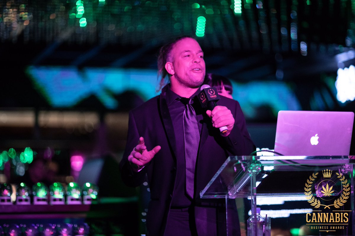 cannabis_awards's tweet photo. Pro-wrestler Rob Van Dam speaking truth at the 2019 International Cannabis Business Awards Las Vegas @HakkasanLV #cba #cbaglobes #cannabisawards #cannabizawds #cannabisbusinessawards https://t.co/b4YSQ8RnaP