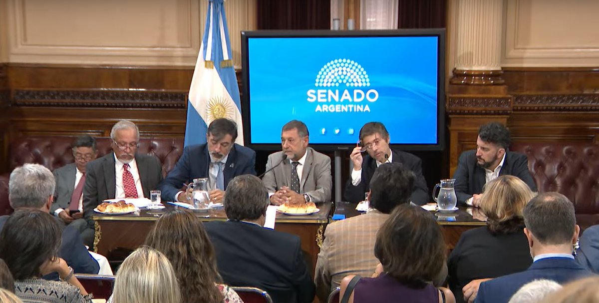 CuorumArg's tweet photo. [COMISIONES] El Senado comienza a tratar el proyecto de Deuda

👇
https://t.co/dIRP0eE4mm https://t.co/pCHTEc0uLX