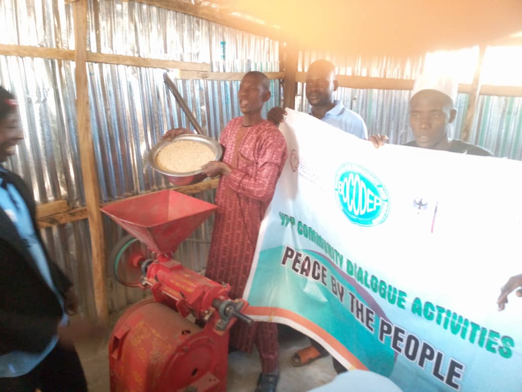 JanetAdama's tweet photo. @CRbuildpeace @bocodep @h_interactive1 in partnership with @GERinNigeria support youth in transformation to learn new skills and be active citizens in conflict affected communities in northeast Nigeria https://t.co/zymqgS6D8K