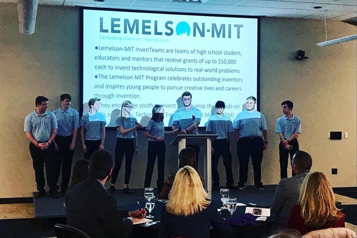 FrancisTuttle's tweet photo. We had some special guests yesterday! Two representatives from @LemelsonMIT visited our #Biosciences &amp; #Medicine and #Engineering Academies. Their visit concluded with #InvenTeam students presenting their research. We’re so proud of their hard work, and grateful for the support! https://t.co/l9DZNuVjLL