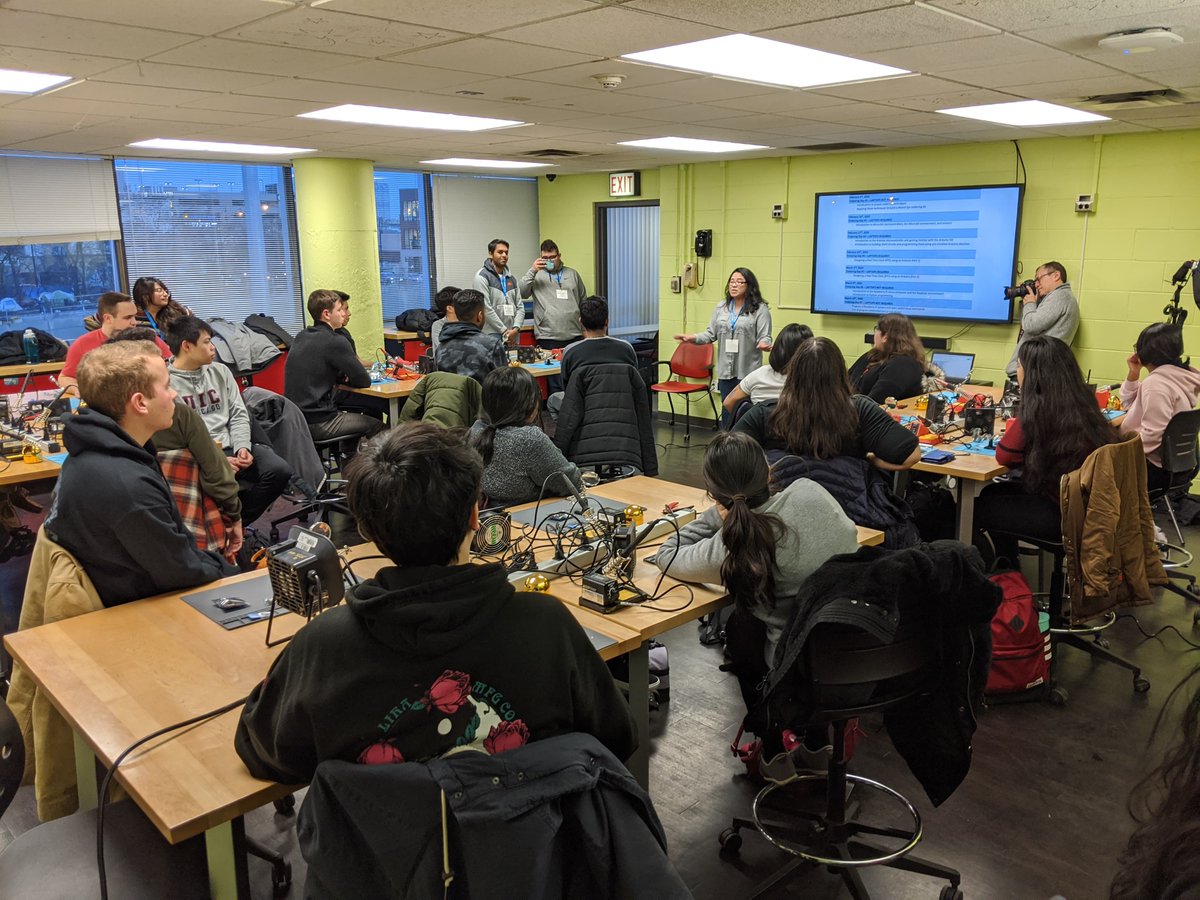 IEEEatUIC's tweet photo. Thanks to everyone that came out to the tinkering program yesterday!! (: We had a blast and we hope all the participants were able to learn something valuable and have a great time!
#ieeeuic #ieee #uic #uicengineering #engineering #stem #microbit #uictinkeringprogram #ece #cs https://t.co/mt1Tc6ywdQ
