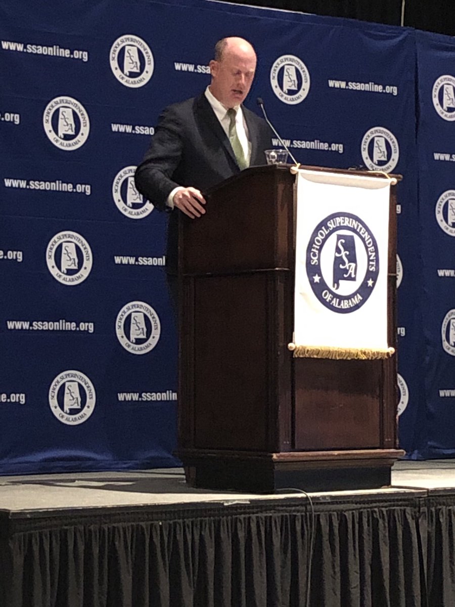 Lt. Gov Ainsworth addresses superintendents. ##ssaleg20
