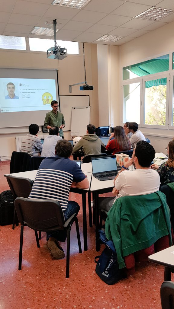Sempatika_emr's tweet photo. Semana de #analítica en @MasterMOSM iniciamos con nuestro querido @jdaban de @grupomasmovil muy 🔝🔝 este Javi... 😍😍 #yosoymosm #WeAreTheMosm https://t.co/Udpx7yGqLq