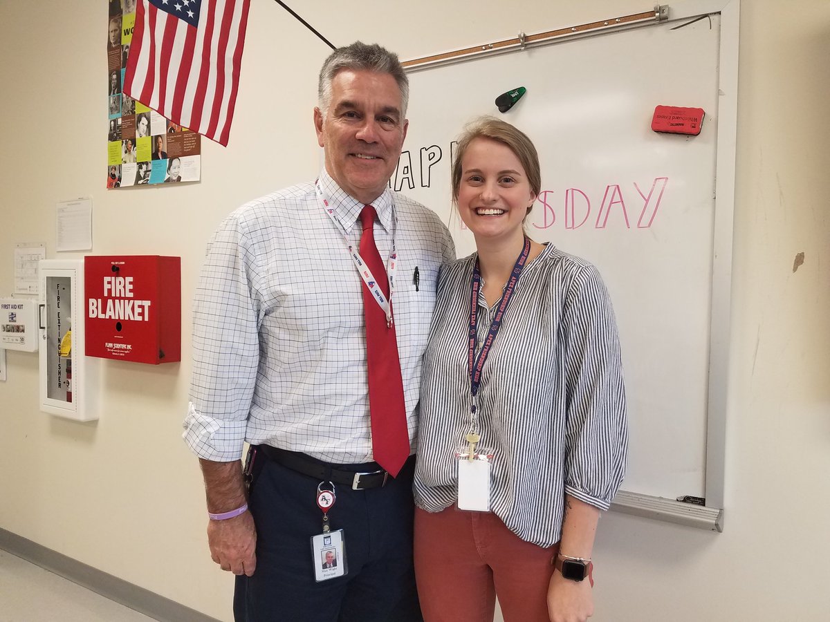 apexfriendship's tweet image. Congrats to Amy March, finalist for Dianne Kent Parker first year Teacher of the Year Award! #afhslearns