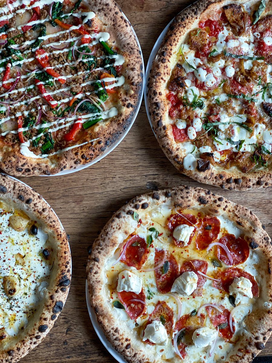 Tuesday means lunch at @massgeneral [Blossom St. &amp; Emerson Place] ✨🍕 Pizza additions this week include Buffalo Chicken Pizza &amp; Apple Gorgonzola Pizza!