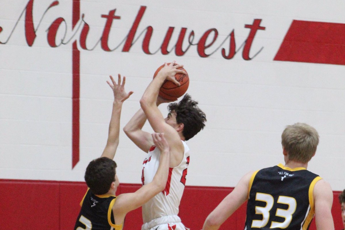 LuthNorthwest's tweet photo. 🏀Varsity &amp; JV Boys Basketball take on Our Lady of the Lakes at home tonight! Game times are 5:30 (JV) &amp; 7 (V). See you there‼️⛹🏽‍♂️🙌 📸:Katelyn Fry #GoCrusaders🛡 https://t.co/sojotjlCsg