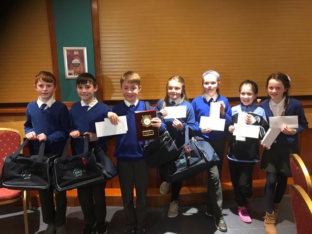 mooncoinprimary's tweet photo. A huge well done to our under 11 quiz teams who were winners and runners up in the SDCU quiz last night in Dooleys Hotel. @creditunionie #schoolsquiz 👏🏻🥳 https://t.co/K3lrpVMAj7