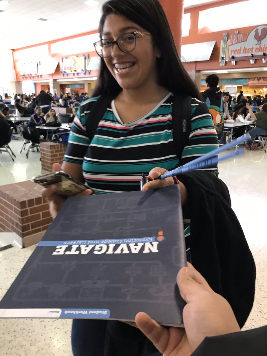miadyoung's tweet photo. Celebrating #CTEMonth @ChannelviewH passing out CTE literature. @ChannelviewISD https://t.co/BX9Oz69fzN