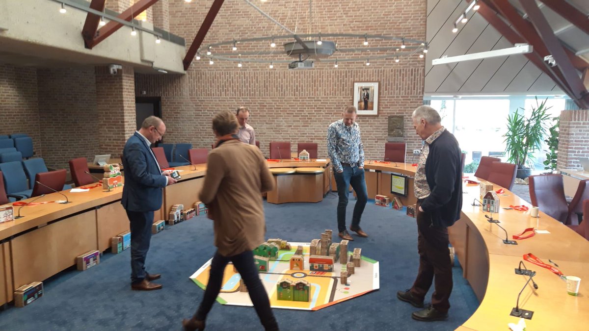 @jwestendorp @Alexwekema <a href="/smidklaas/">Klaas Smid</a> <a href="/obsdeHekakker/">obs de Hekakker</a> <a href="/Noordenveld/">Gemeente Noordenveld</a> Het College neemt kennis van het resultaat. ;)