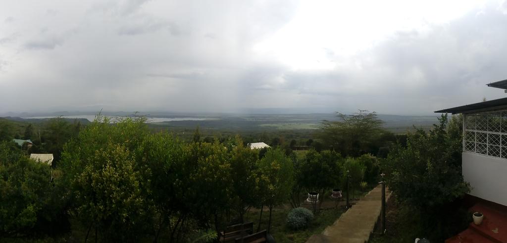 funtravelke's tweet photo. They got camping grounds and bandas if you need an overnight stay.
#Travel #TembeaKenya #MagicalKenya #LemonValley https://t.co/2ZAI7JrQAN