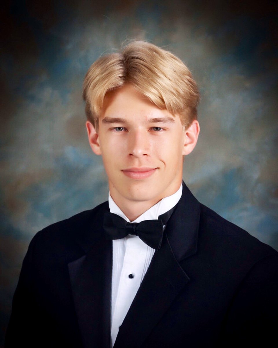 JameyAlcorn's tweet photo. Congratulations to Anwyn Shanahan &amp; Payton Rhoades for being named the @Pepperell_Pulse Class of 2020 Valedictorian &amp; Salutatorian! Super proud of these students for their academic prowess and extracurricular/community involvement! https://t.co/iRF2Bt6eXY