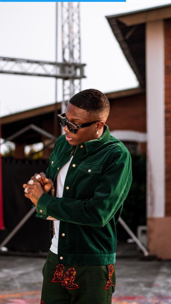 Nashvyle's tweet photo. The first time i heard WizKid was in @MI_Abaga track #FastMoneyFastCars and I told my nigga George immediately "Guy this WizKid boy na Superstar. Two fucking years later Baba dropped #HollaAtYourBoy and the rest is history. #WorldWizkidDay https://t.co/1ZkoegrE0m