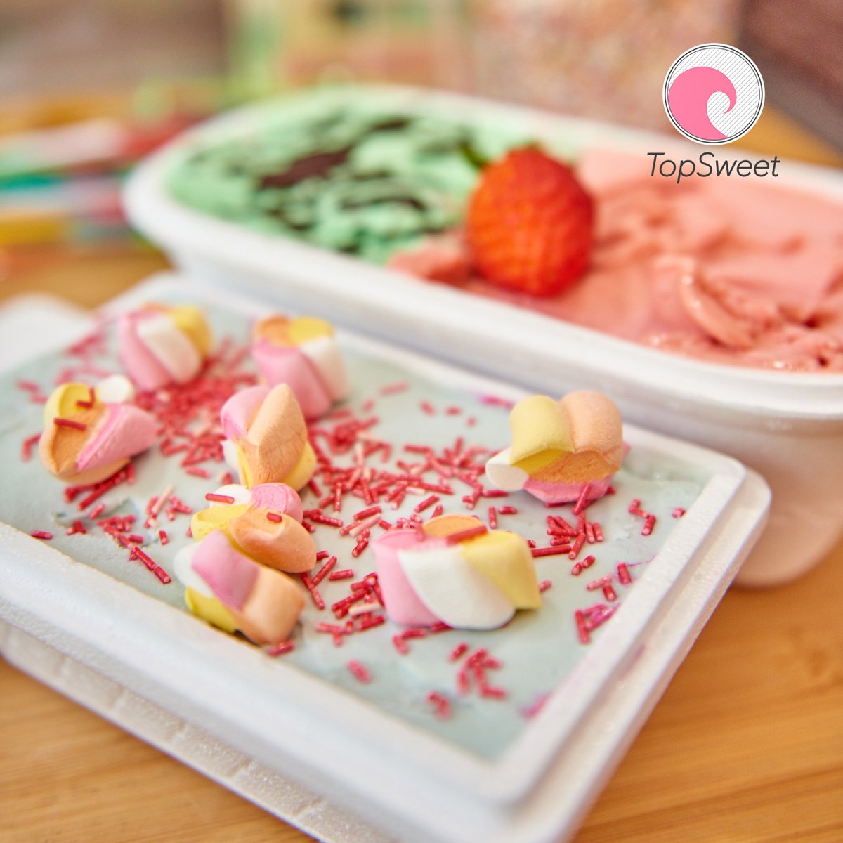 HeladosTopSweet's tweet photo. 🤤👉 #Tarrinas de Litro y 1/2 litro para llevártelas a donde desees.🍦Estamos en #Málaga y #Fuerteventura 🏖️
.
#HeladosTopSWeet #fuerteventura #malaga #postres #meriendas #icecream #Helados #IceCreamLover #sweet #yummy #diversionsinlimites #oladesabor https://t.co/JvdiLPPT1n