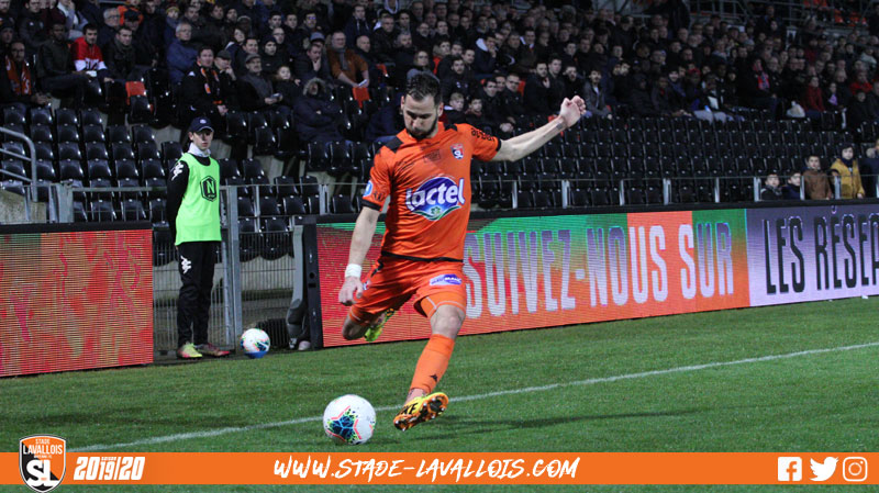 stadelavallois's tweet photo. #LAVALLDAS Les📸du match entre le @stadelavallois et @LyonDuchereAS de vendredi soir https://t.co/alIigKobcb