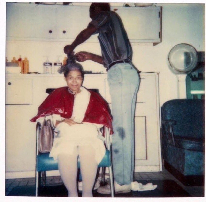 hinadirah's tweet image. this picture of rosa parks getting her hair done will always be my favorite. i love seeing our ancestors who fought for freedom doing “normal, everyday things,” because it’s a reminder that they were more than their work. they were real people who sacrificed a lot for liberation.