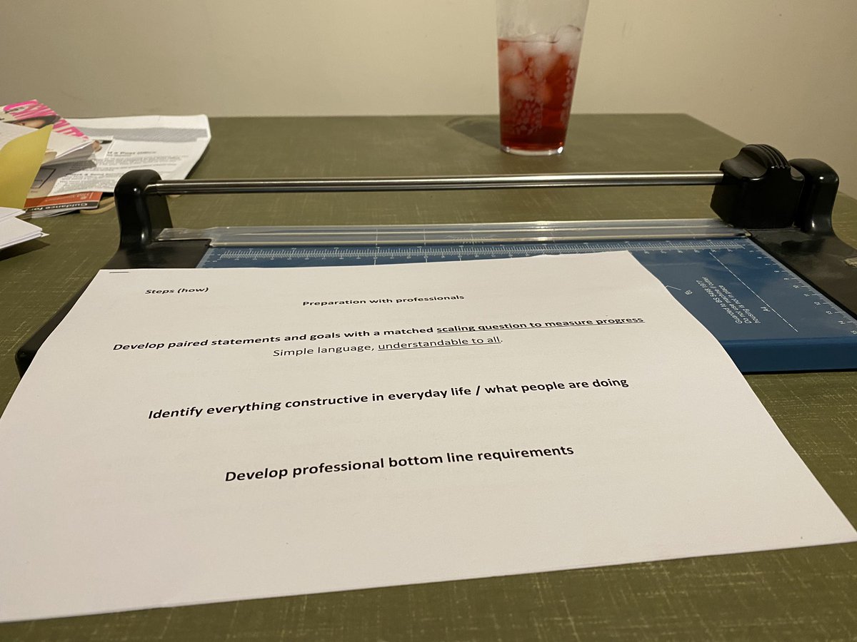 emranger1's tweet photo. Guillotine and @signsofsafety Road Map steps coming together for my trajectory exercise on my Safety Planning course - #lastminprep 🤣 @WendyHillSW @PCFSWLeicester @mfmckay95 https://t.co/JKpKnn55tA