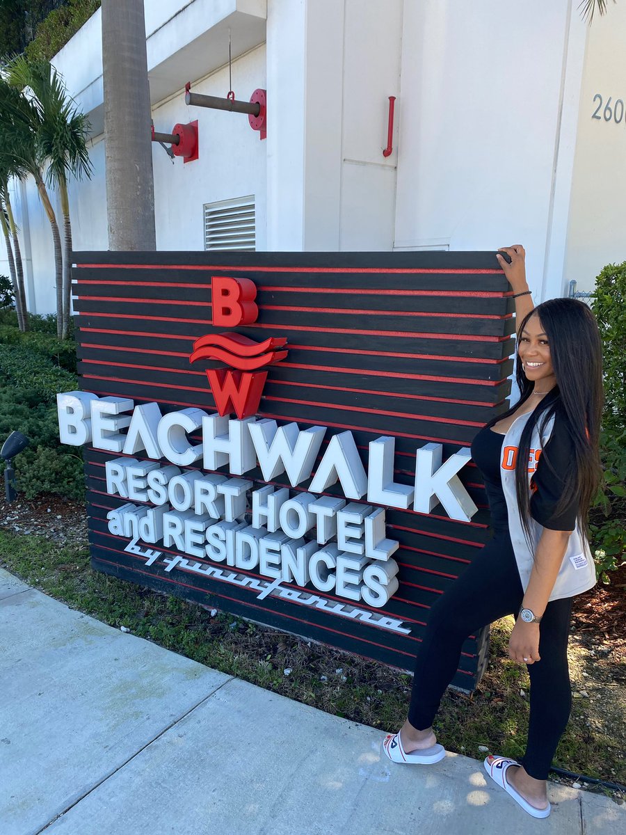 therealknelson's tweet photo. Special thanks to @beachwalkfl for an an amazing stay during my week in Florida as I covered @MIASBLIV for @ESPNRadio. Appreciate the hospitality as I had an amazing time being there for my @SuperBowl stay! Will be back! #SBLIV #SuperBowlLIV #SuperBowl #SuperBowl2020 #Miami #FL https://t.co/8nTHQ1k74b